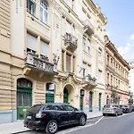 Апартаменты Stylish New With Ac *