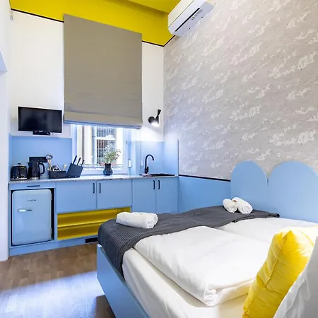 Stylish New With Ac Apartment